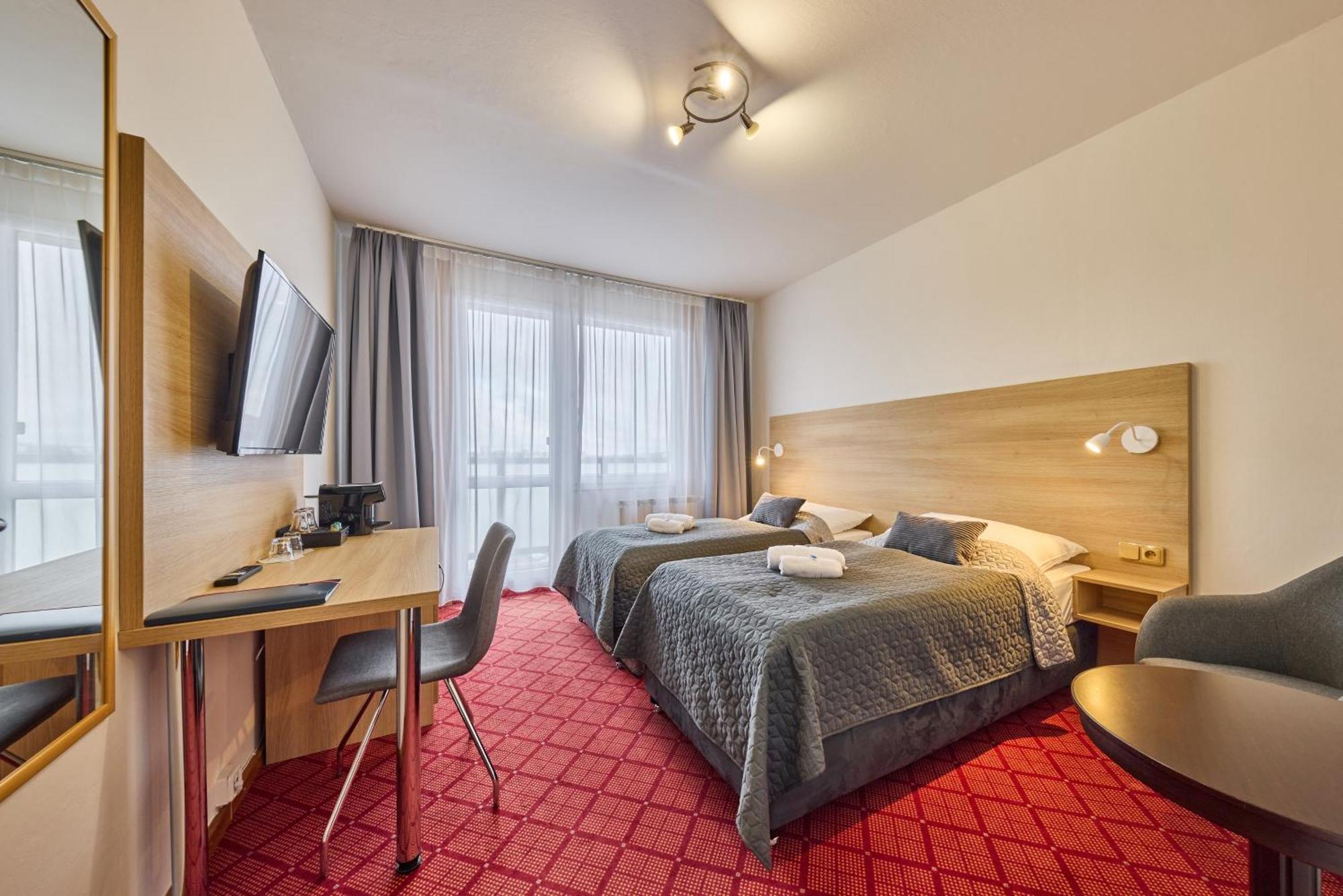 Patria Hotel 트러트노브 외부 사진